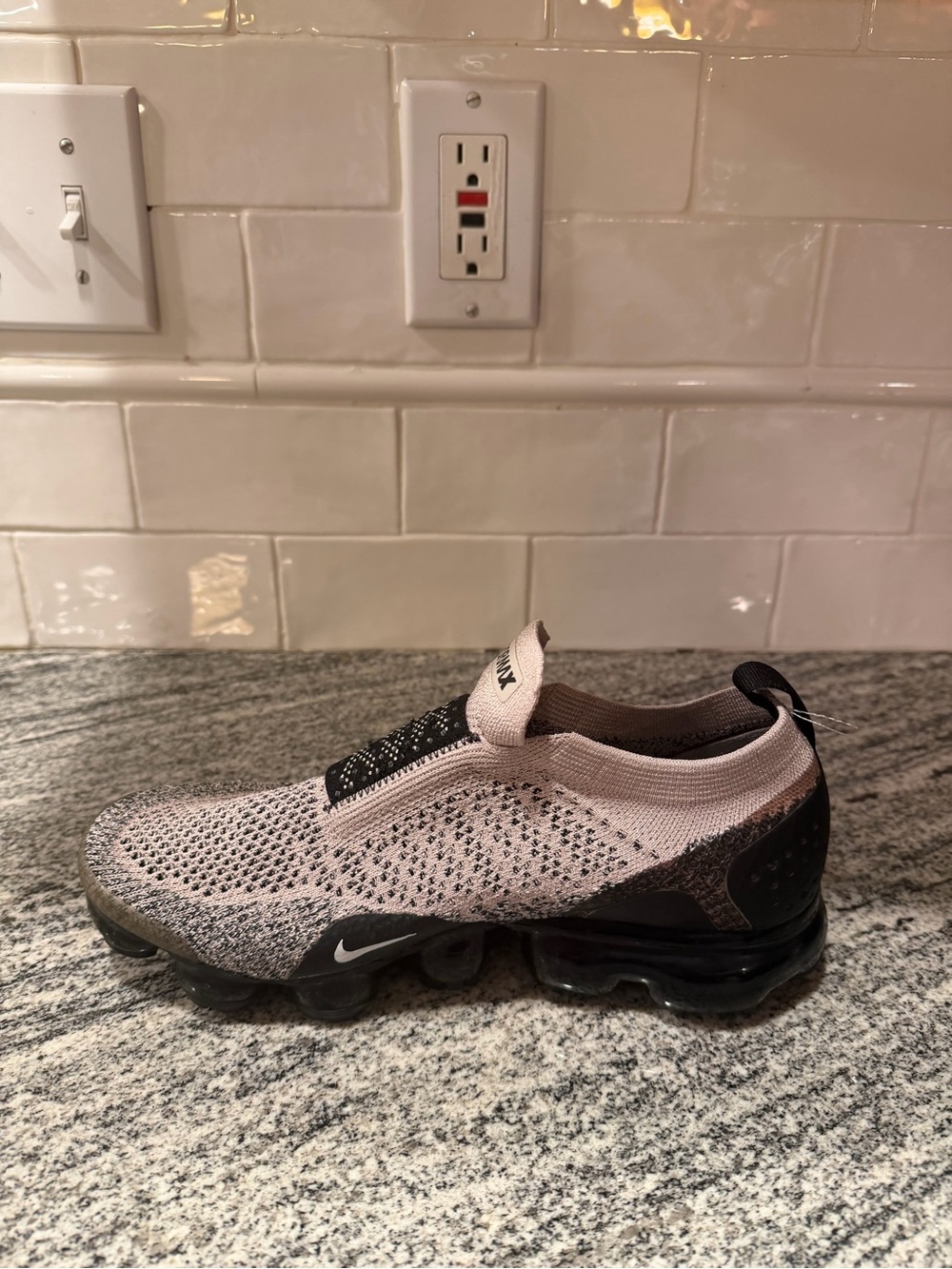 Women’s Nike VaporMax Moc 2 Moon Particle AJ6599-202 Size 8 - Picture 8 of 10